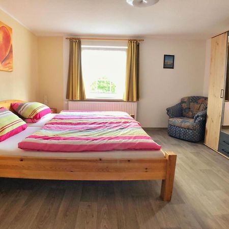 Ferienwohnung Zum Tannenwirt 메데바흐 외부 사진